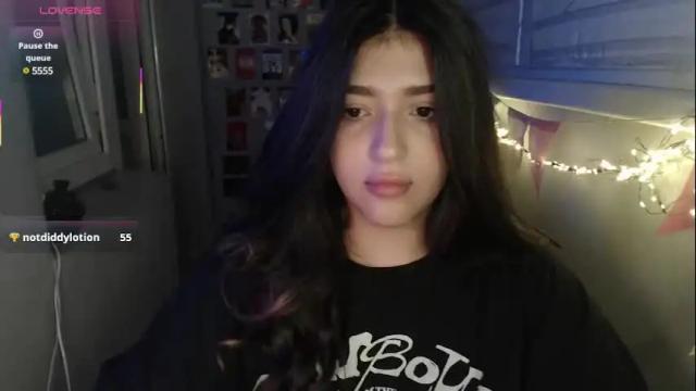 Image 3 of latina_mia Stream on Chaturbate on 3 months ago