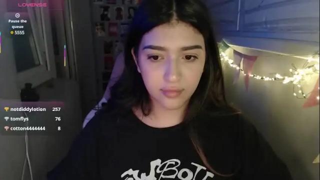 Image 8 of latina_mia Stream on Chaturbate on 3 months ago