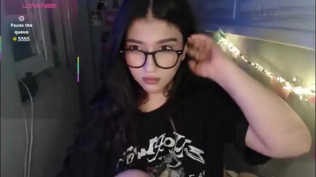 Image 3 of latina_mia Stream on Chaturbate on 3 months ago