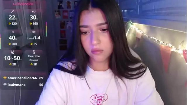 Image 7 of latina_mia Stream on Chaturbate on 3 months ago