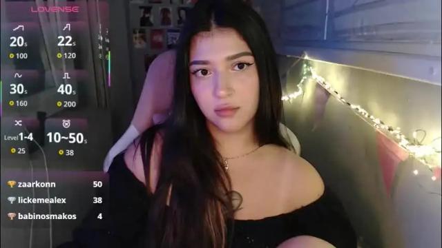 Image 3 of latina_mia Stream on Chaturbate on 2 months ago