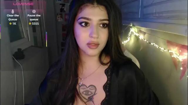 Image 2 of latina_mia Stream on Chaturbate on 2 months ago