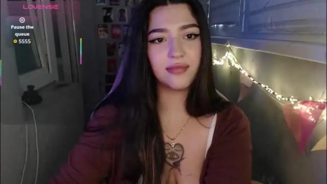 Image 2 of latina_mia Stream on Chaturbate on 1 month ago