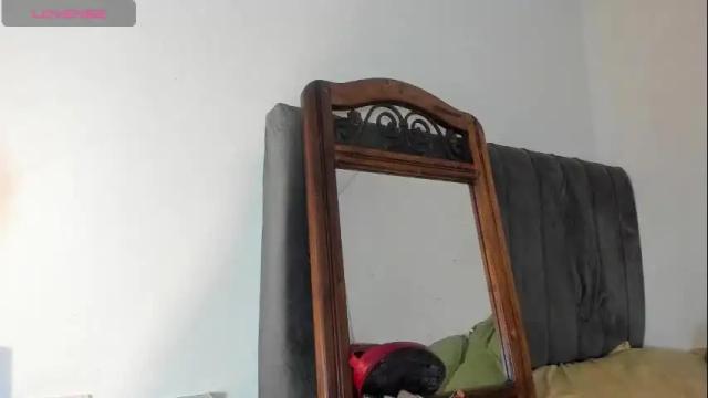 Image 3 of latinaastepmomm Stream on Chaturbate on 1 month ago