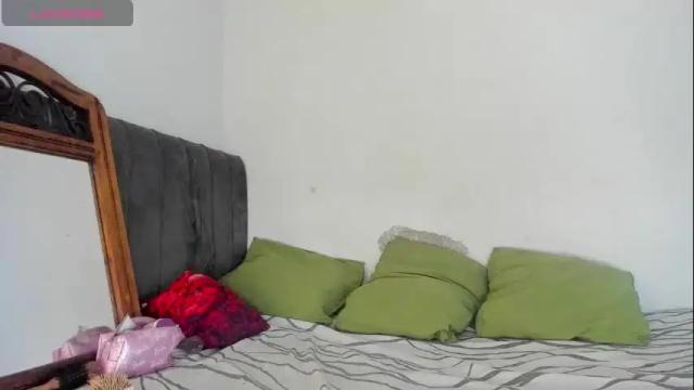 Image 10 of latinaastepmomm Stream on Chaturbate on 1 month ago