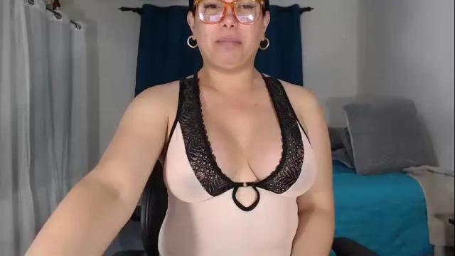 Image 6 of latinaflower_ts Stream on Chaturbate on 3 days ago