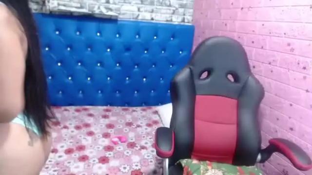 Image 11 of latinahota2 Stream on Chaturbate on 19 months ago
