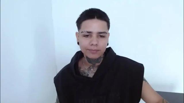 Image 4 of latinaleksa Stream on Chaturbate on 2 months ago