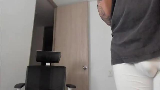 Image 6 of latinevil Stream on Chaturbate on 2 months ago