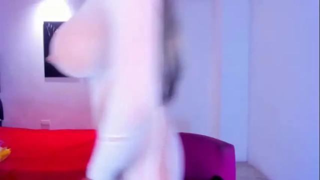 Image 7 of latinmia23hot Stream on Chaturbate on 1 month ago