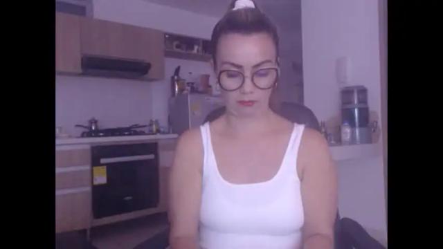 Image 8 of latinpaprika Stream on Chaturbate on 13 months ago