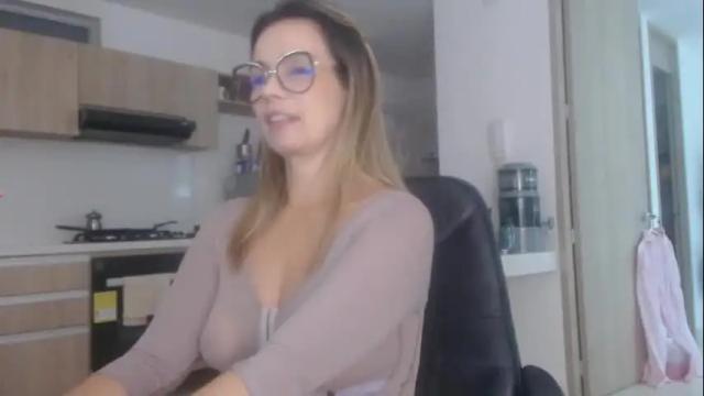 Image 11 of latinpaprika Stream on Chaturbate on 25 days ago