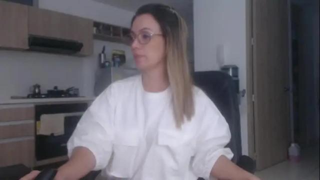 Image 2 of latinpaprika Stream on Chaturbate on 2 days ago