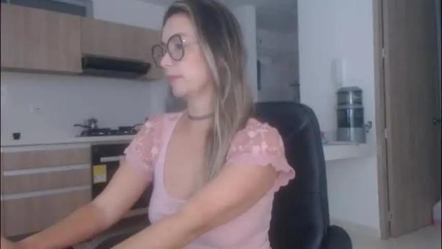 Image 2 of latinpaprika Stream on Chaturbate on 1 month ago