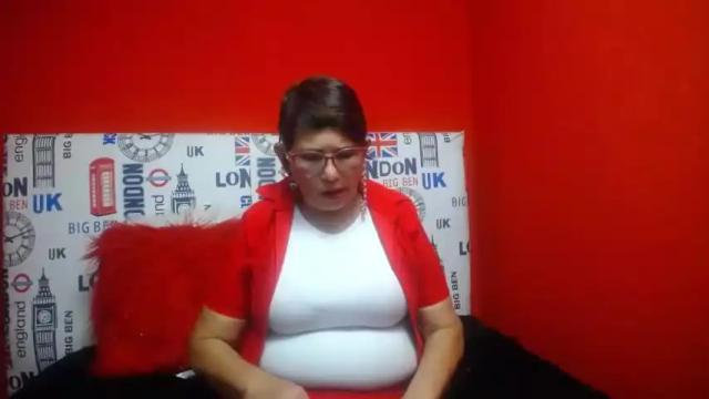 Image 3 of latinsexymature Stream on Chaturbate on 12 months ago