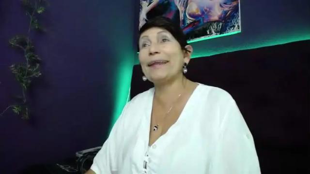 Thumbnail 3, latinsexymature's Stream at Chaturbate, 12 months ago