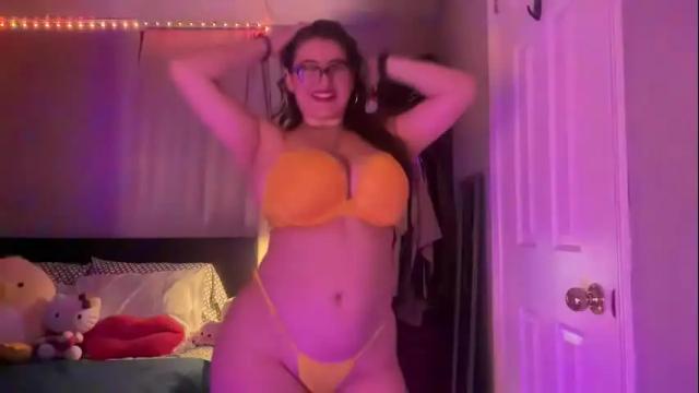 Image 12 of lau_mamacita Stream on Chaturbate on 3 days ago