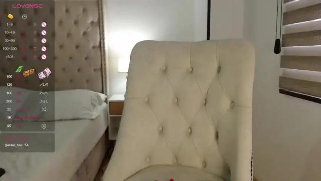 Image 2 of lauangel_ Stream on Chaturbate on 16 months ago