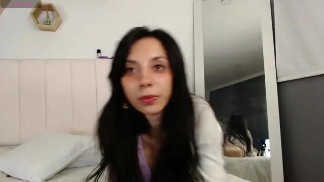 Image 3 of laugreen Stream on Chaturbate on 18 months ago