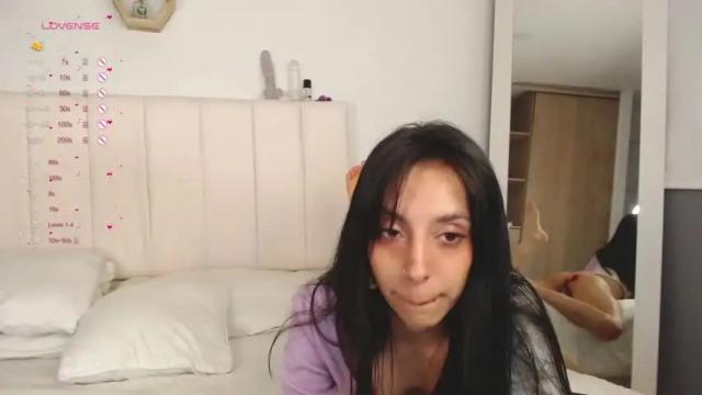 Image 8 of laugreen Stream on Chaturbate on 18 months ago