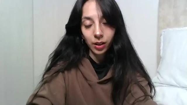 Image 3 of laugreen Stream on Chaturbate on 15 months ago