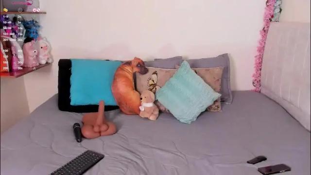 Image 10 of laura1__ Stream on Chaturbate on 1 month ago
