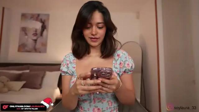Image 11 of laura3_3 Stream on Chaturbate on 18 months ago