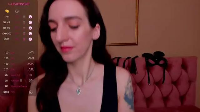 Image 8 of laura__ross Stream on Chaturbate on 18 months ago