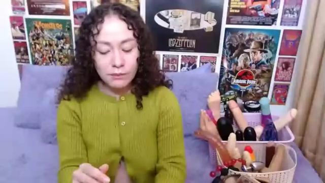 Image 10 of laura_anal_ Stream on Chaturbate on 16 months ago