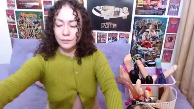 Image 11 of laura_anal_ Stream on Chaturbate on 16 months ago