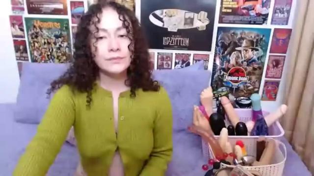 Image 12 of laura_anal_ Stream on Chaturbate on 7 months ago