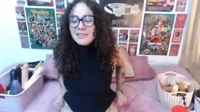 Image 11 of laura_anal_ Stream on Chaturbate on 6 months ago