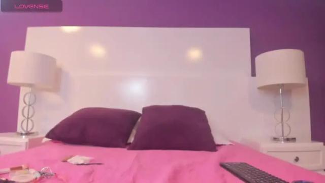 Image 3 of laura_aristizabal_19 Stream on Chaturbate on 12 months ago