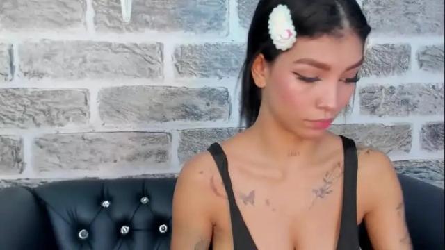 Image 12 of laura_aristizabal_19 Stream on Chaturbate on 1 month ago