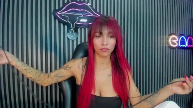 Image 4 of laura_aristizabal_19 Stream on Chaturbate on 12 days ago