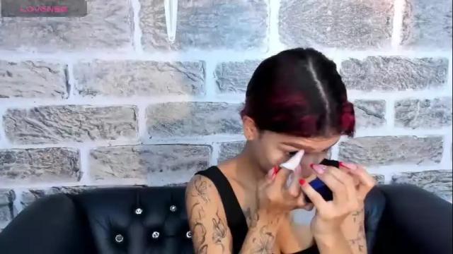 Image 4 of laura_aristizabal_19 Stream on Chaturbate on 9 days ago