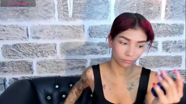 Image 7 of laura_aristizabal_19 Stream on Chaturbate on 9 days ago