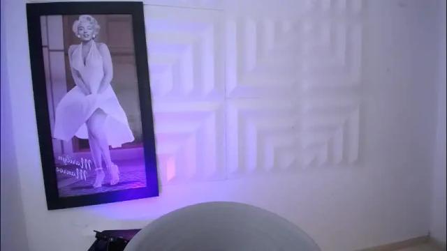 Image 3 of laura_candy02 Stream on Chaturbate on 24 days ago