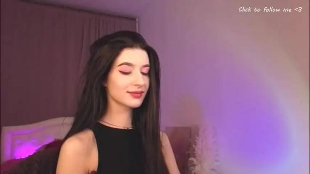 Image 4 of laura_coy Stream on Chaturbate on 1 month ago