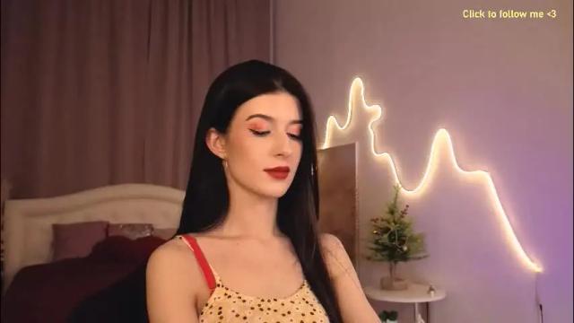 Image 12 of laura_coy Stream on Chaturbate on 1 month ago