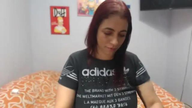 Image 10 of laura_craizy Stream on Chaturbate on 6 months ago