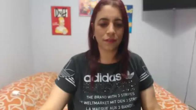 Image 2 of laura_craizy Stream on Chaturbate on 14 months ago