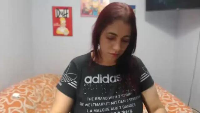 Image 6 of laura_craizy Stream on Chaturbate on 6 months ago