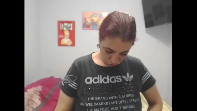 Image 10 of laura_craizy Stream on Chaturbate on 14 months ago