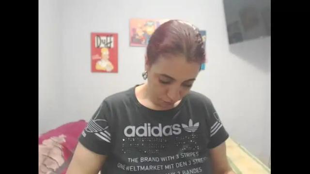 Image 3 of laura_craizy Stream on Chaturbate on 14 months ago