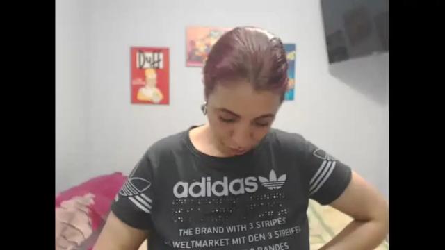 Image 6 of laura_craizy Stream on Chaturbate on 14 months ago
