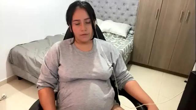 Image 11 of laura_d23 Stream on Chaturbate on 23 days ago