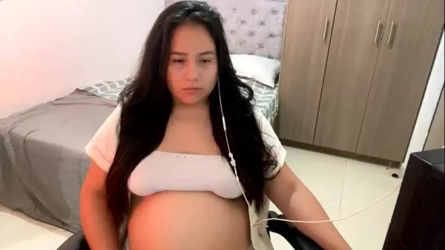 Image 6 of laura_d23 Stream on Chaturbate on 11 days ago