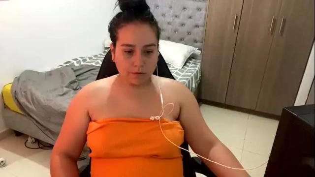 Image 7 of laura_d23 Stream on Chaturbate on 7 days ago