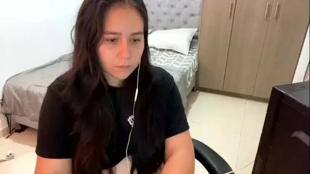 Image 8 of laura_d23 Stream on Chaturbate on 5 days ago
